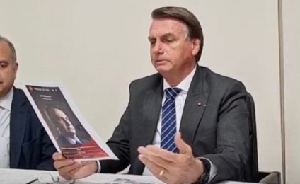 Bolsonaro ganha votação de “personalidade do ano” da Time após mutirão de apoiadores